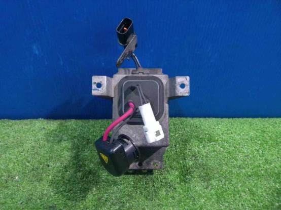 HIDバラスト（右）　三菱ふそう　スーパーグレート　KL-FS55JVZ　[P31487]