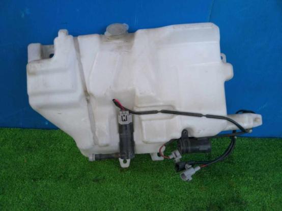 ウォッシャータンク　三菱ふそう　スーパーグレート　2PG-FY74HY　[P31517]