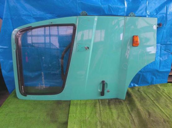 ドア（右）　日野　プロフィア　QPG-SH1EDDG　[P31960]