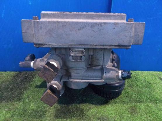 ABSアクチュエーター　日産UD　ビッグサム　KL-CK482BAT　[P32499]