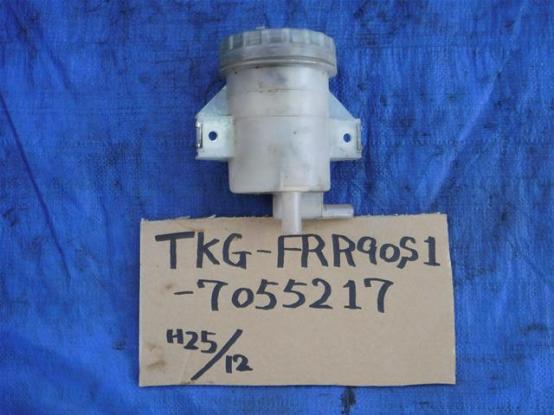 パワステフルードリザーブタンク　いすゞ　フォワード　TKG-FRR90S1　[P19367]