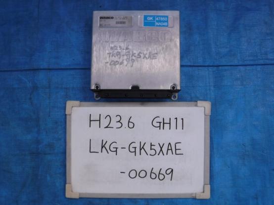 EBSコントロールユニット　日産UD　クオン　LKG-GK5XAE　[P23193]