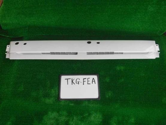 フロントパネルガーニッシュ　三菱ふそう　キャンター　TKG-FEA　[P26245]