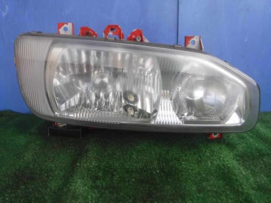 ヘッドライト（右）　日産UD　クオン　LKG-CW5ZA　[P31103]