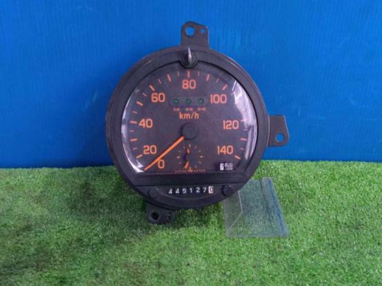 スピードメーター　いすゞ　フォワード　KL-FTR34S4　[P31457]