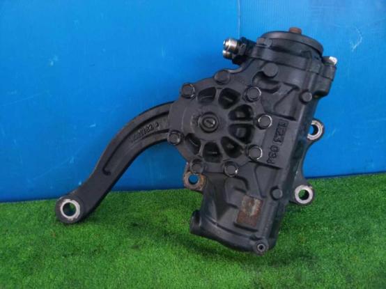 ギアボックス　三菱ふそう　スーパーグレート　2PG-FY74HY　[P31518]