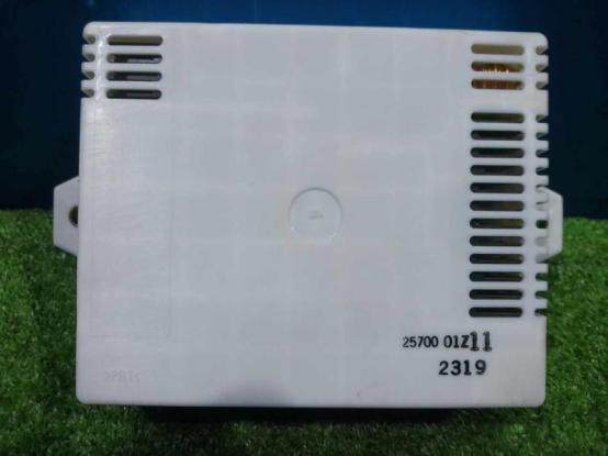 マルチタイマーコントロールユニット　日産UD　クオン　QKG-GK6XAB　[P31581]