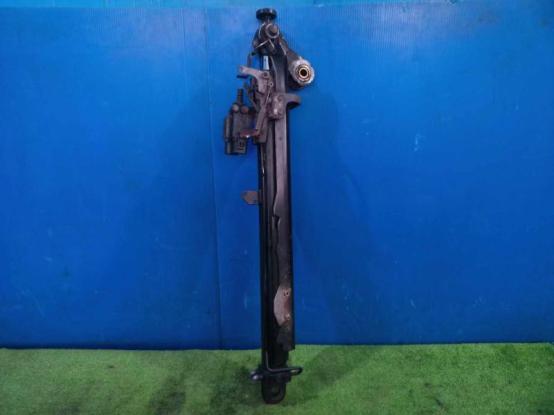 キャブチルトシリンダー　日産UD　クオン　QKG-GK6XAB　[P31584]