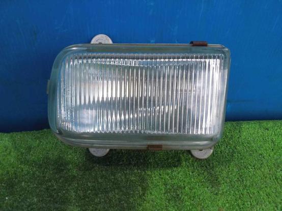 フォグランプ（左）　日産UD　クオン　QKG-GK5XAB　[P31786]