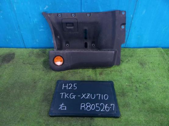 ステップ（右）　日野　デュトロ　TKG-XZU710　[P32229]