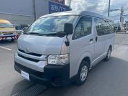 中古車 トヨタ　ハイエースワゴン　４ＷＤ　ＤＸ　１０人